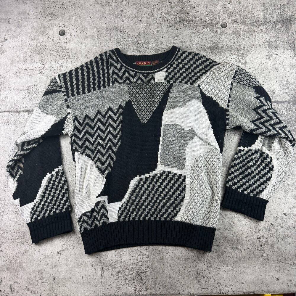 Vintage Preppy Sweater Size Large Black & White Pattern